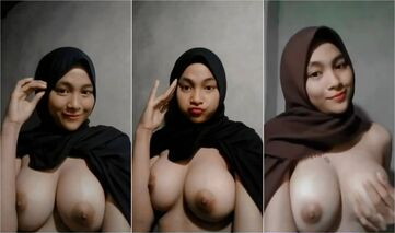 Video jilbab pamer toket brutal