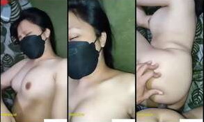Video ngentot memek sempit di ruang tamu
